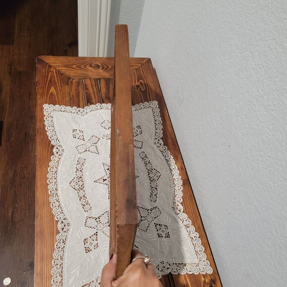 Vtg hand carved wooden serving tray with floral motif MCM India Mid Century - Picture 5 of 9